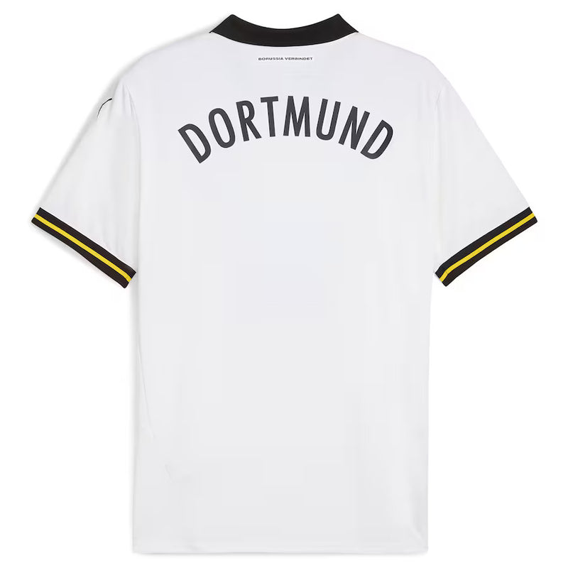 Borussia Dortmund Home 2024/25 Fans