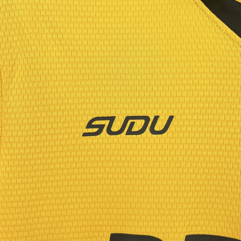 Wolverhampton Home 2025/26 Torcedor