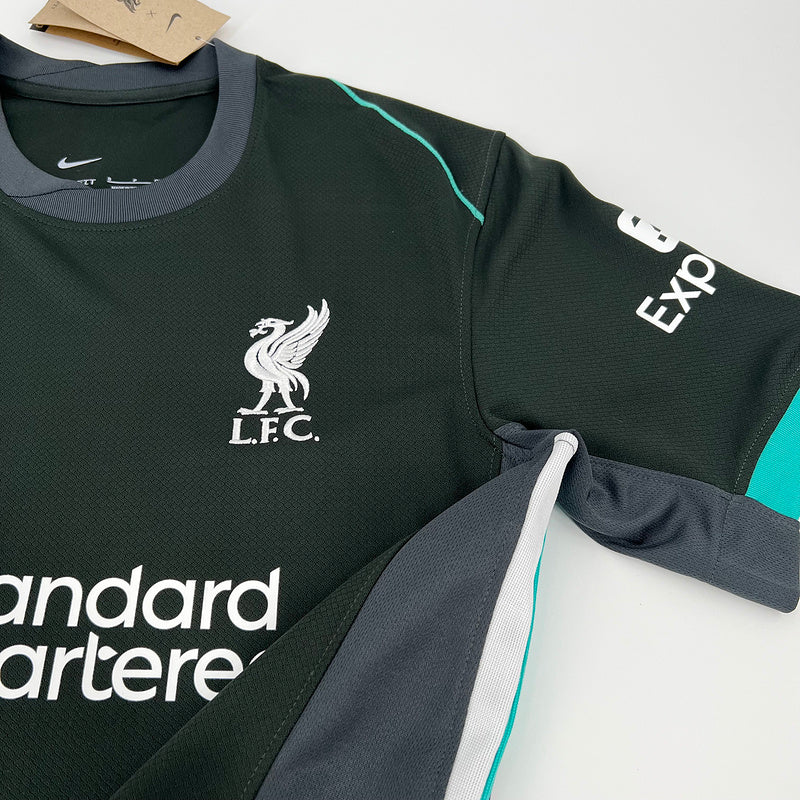 Liverpool Away 2024/25 Fan