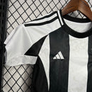 Kit Infantil Juventus Home 2024/25