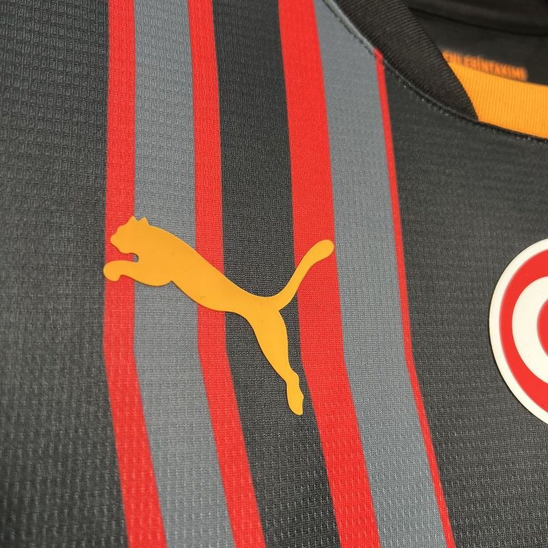 Galatasary Third 2024/25 Torcedor