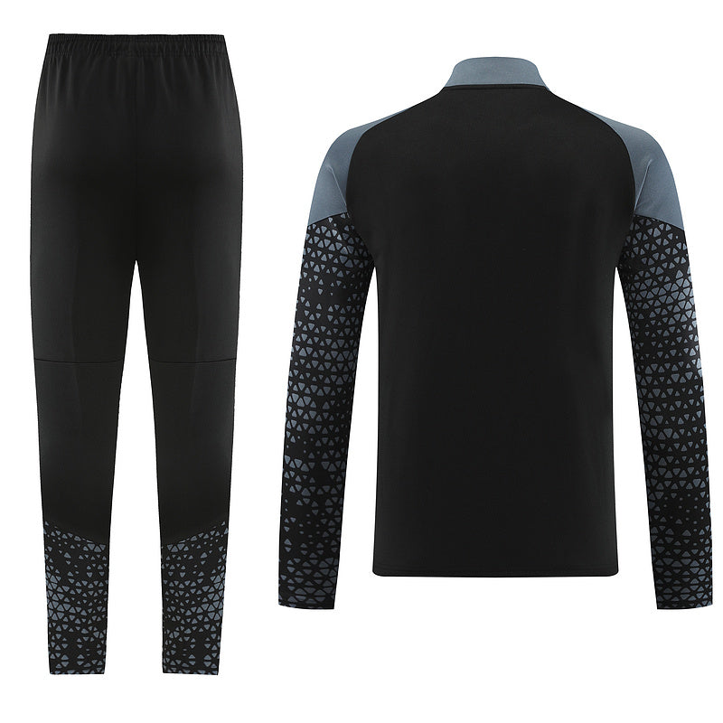 Black Puma Set